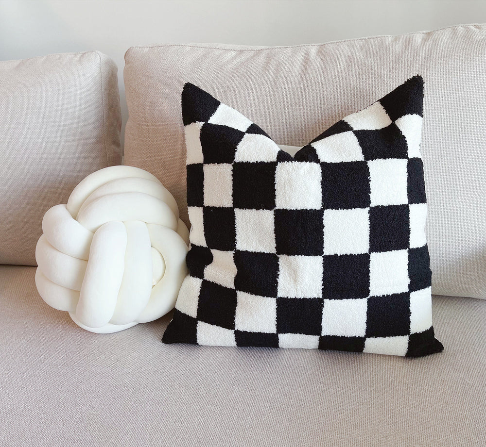 Checkered pillow case/black and white checkered pillow cover/checkered throw/minimalist home decor/housewarming gift/modern home decor